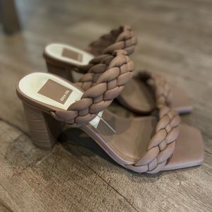 Dolce Vita heal size 6